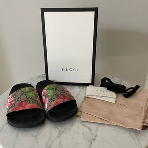 Gucci GG Blooms Supreme Slides